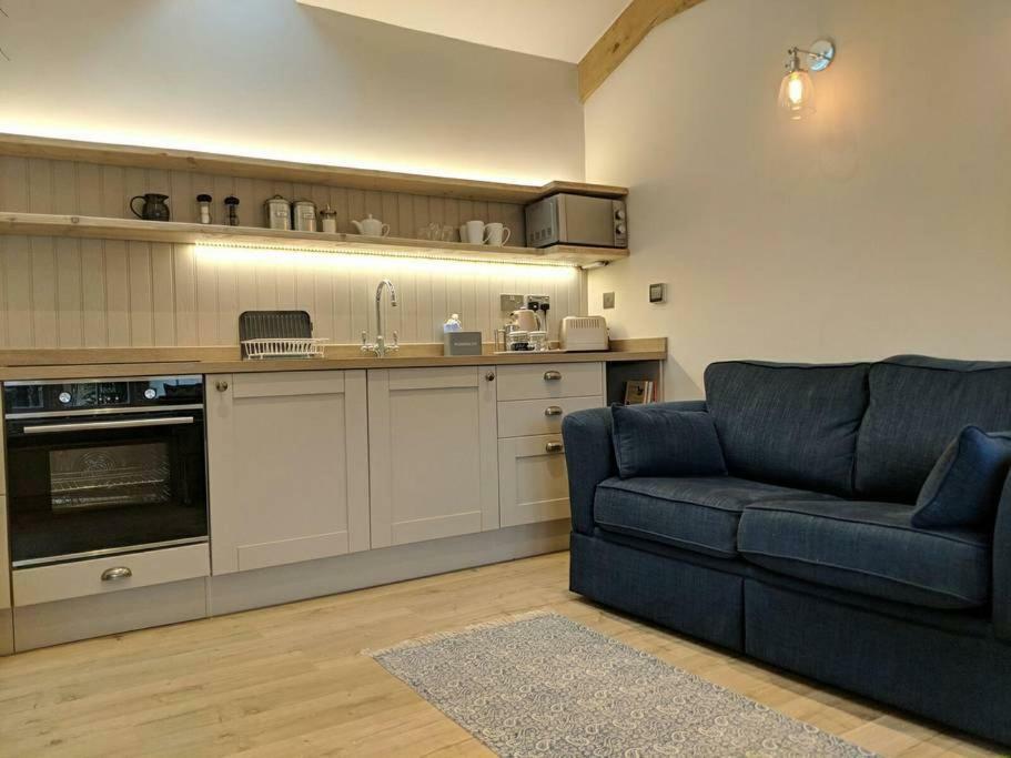 Skittles - Charming One Bedroom Apartment - Parking - Easy Access To Bath 博克斯 外观 照片