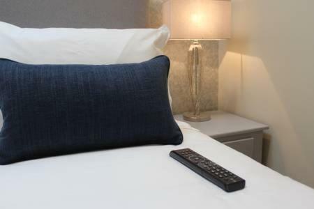 Skittles - Charming One Bedroom Apartment - Parking - Easy Access To Bath 博克斯 外观 照片